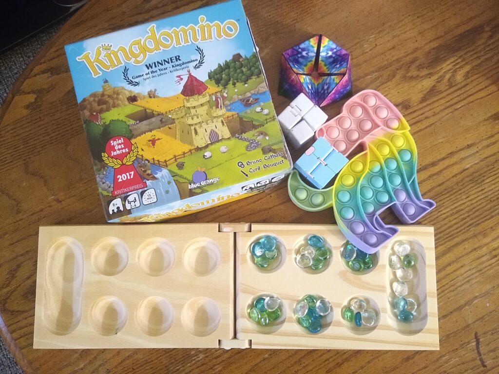 ドミノとポペット